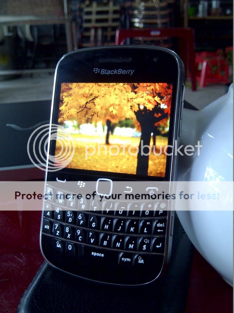 Biên Hòa - BB 9900 vodafone, nguyên zin cực ngon